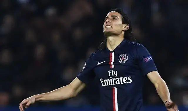  巴黎圣日耳曼锋线发威，主场大胜稳居法甲榜首